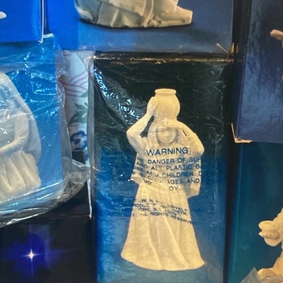 White Nativity Figurine Set Vintage Abon 1990’s Ceramic - Picture 6 of 6